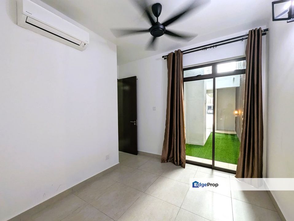 The Mulia Residences 3 Storey Terrace House Cyberjaya Partly Furnished, Selangor, Cyberjaya