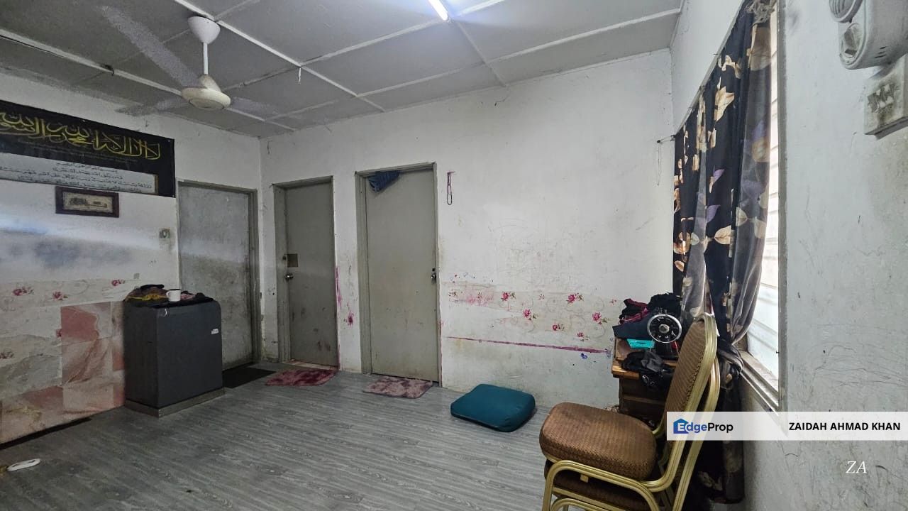 FLAT SRI INDAH LOW COST LEASEHOLD BUMI TENANTEDD THE LOWEST PRICE IN TOWN GREAT FOR INVESTMENT CHERAS BALAKONG  NEAR AEON , Selangor, Cheras South
