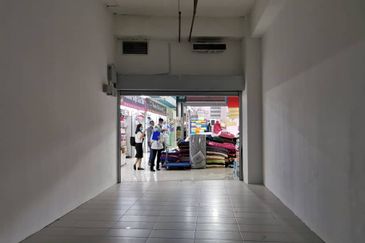 GM Klang Wholesale City