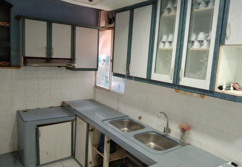 Pangsapuri Putra Impian, Taman Pinggiran Putra