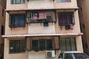 Pangsapuri Putra Impian, Taman Pinggiran Putra