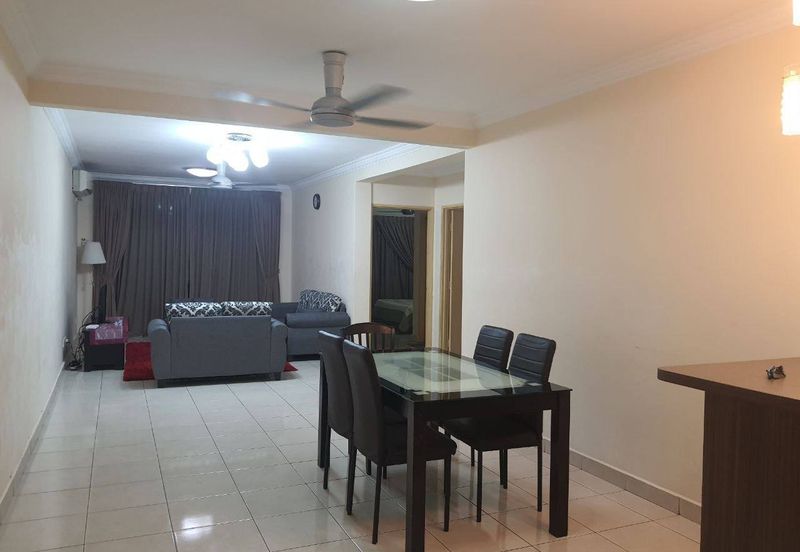 Putra Villa Kondominium