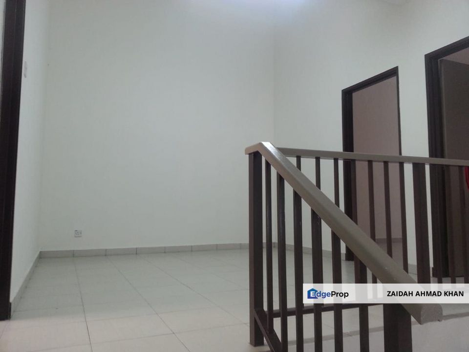 🔥🔥 Double Storey House Salak Tinggi Sepang Taman Intan Baiduri Bebas Banjir, Jalan Kaki Ke Surau House For Sale 🔥🔥, Selangor, Sepang