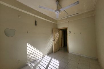 Kristal Villa Condominium