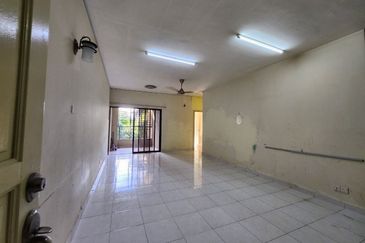 Kristal Villa Condominium