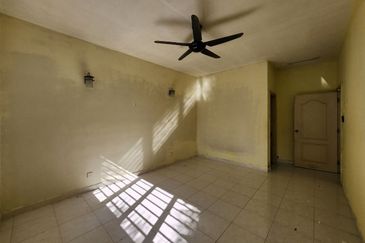 Kristal Villa Condominium