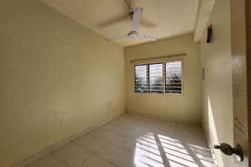 Kristal Villa Condominium