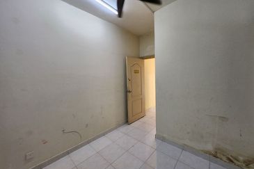 Kristal Villa Condominium