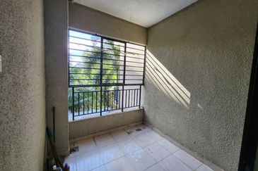 Kristal Villa Condominium