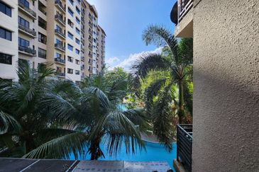 Kristal Villa Condominium