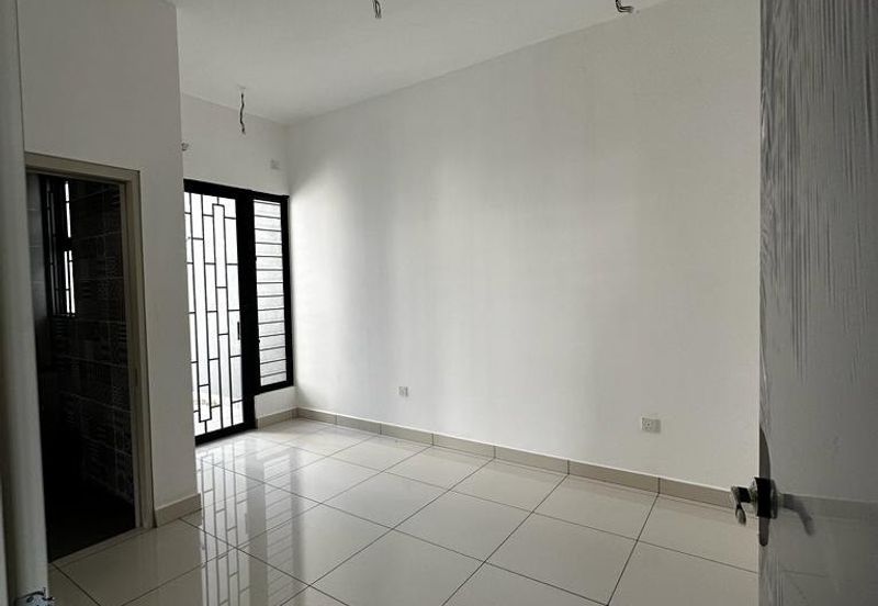 Elmina Green Three @ City of Elmina