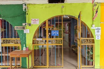 Single Stoery Bungalow in Pinggir Ttdi For Sale 