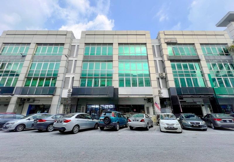 🔥🔥Freehold 4 Storey Shoplot Office Lot Bandar Puteri Puchong For Sale ( Available Adjoining 2 unit ) 🔥🔥