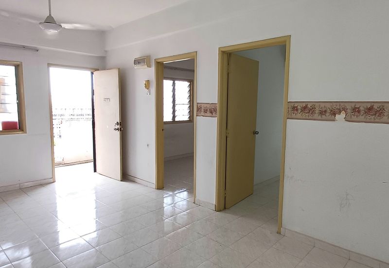 Bandar Tasik Selatan Low Cost Flat