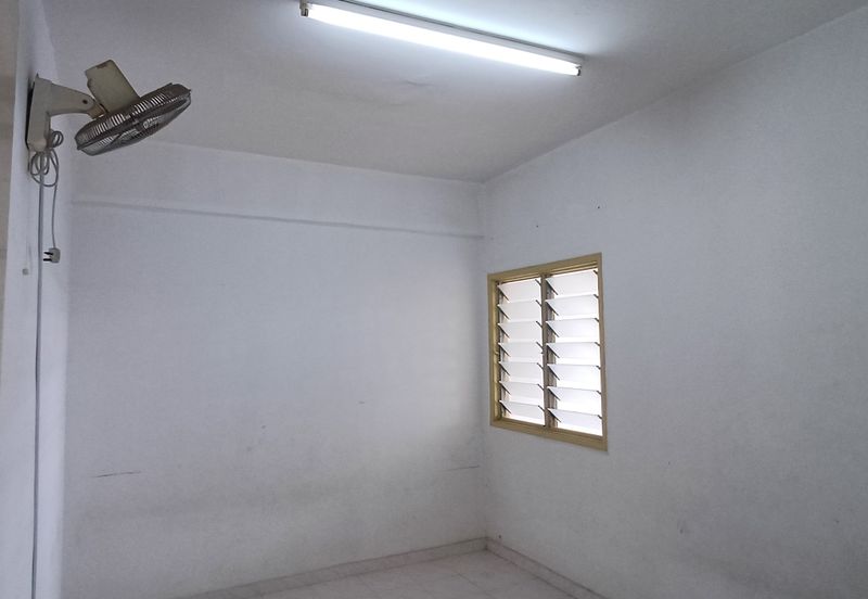 Bandar Tasik Selatan Low Cost Flat