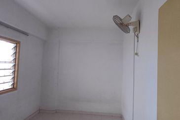 Bandar Tasik Selatan Low Cost Flat