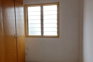 Bandar Tasik Selatan Low Cost Flat