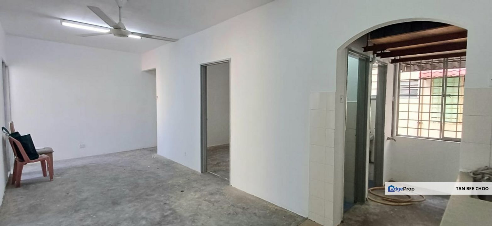 Bandar Bukit Puchong 2, Pangsapuri Cempaka, Low Cost Flat (Freehold), Selangor, Puchong