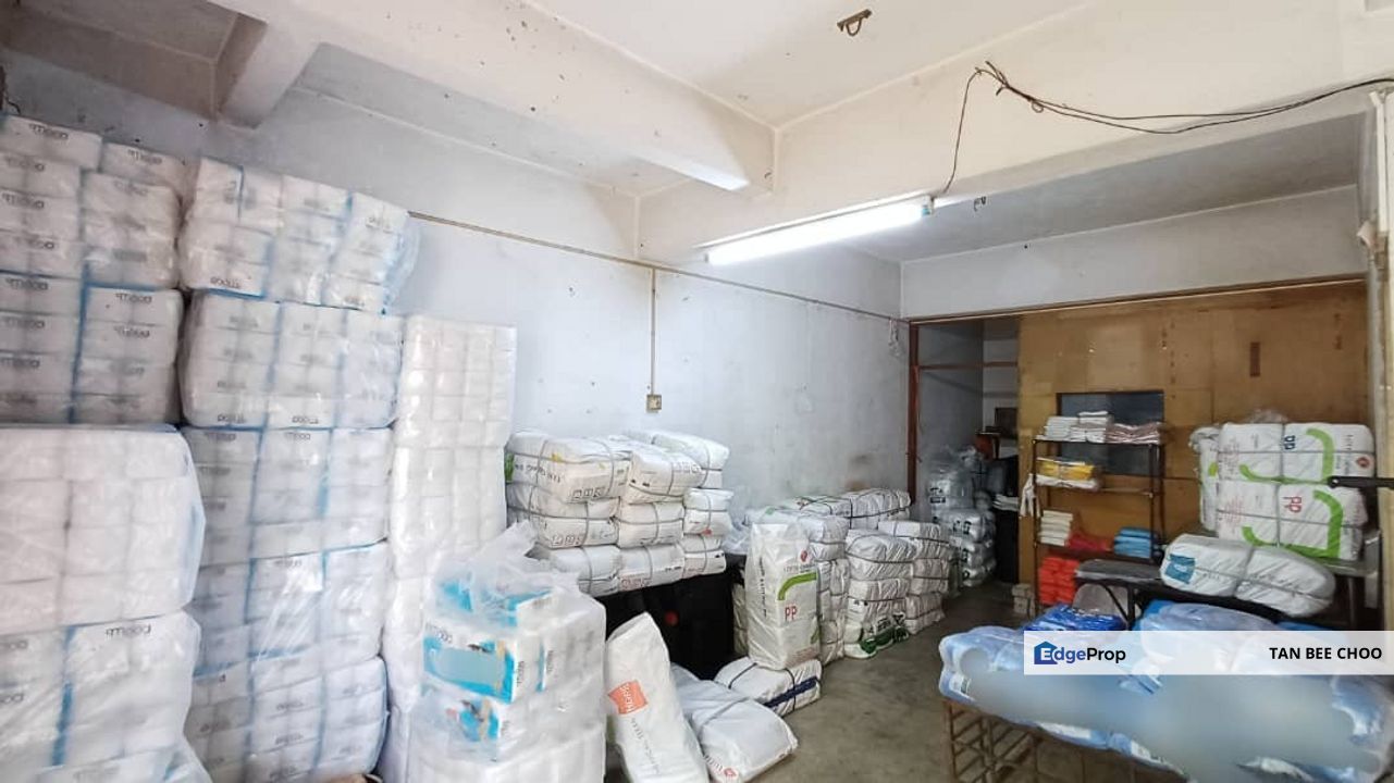Kedai Tingkat Bawah di Taman Medan, Jalan Medan 32, PJ, Petaling Jaya untuk Dijual, Selangor, Petaling Jaya