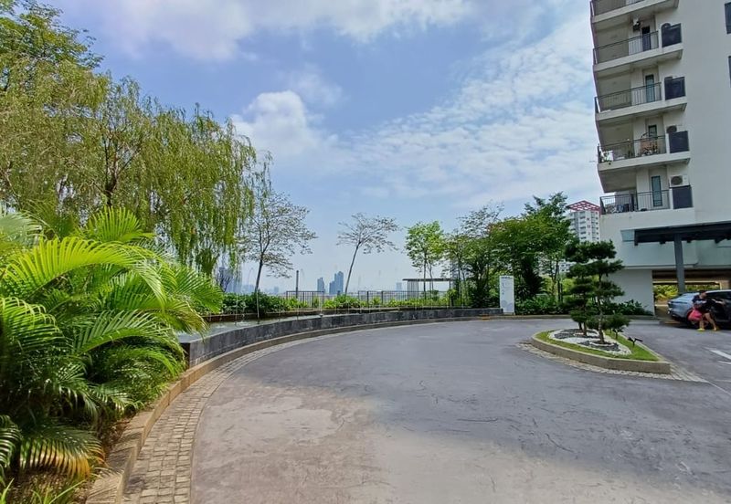 Zefer Hill Residence