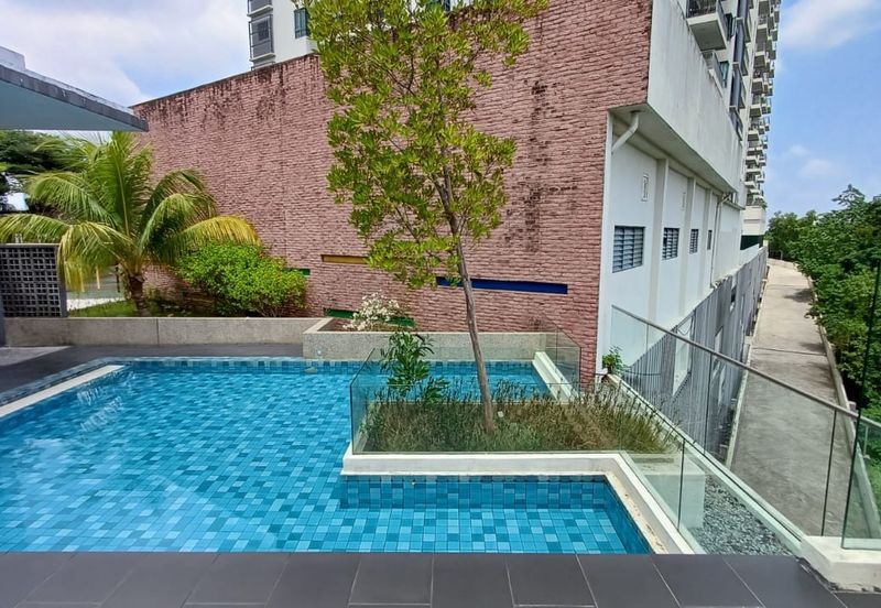 Zefer Hill Residence