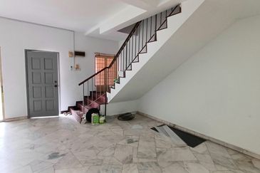 Taman Kinrara Seksyen 4