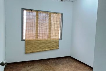 Taman Kinrara Seksyen 4