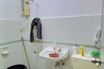 Taman Kinrara Seksyen 4