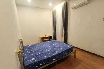 Zefer Hill Residence