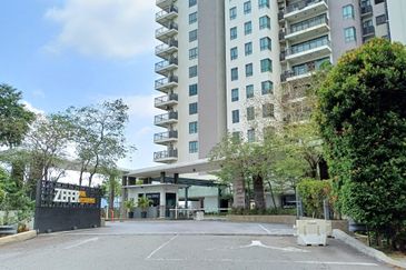 Zefer Hill Residence