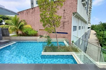 Zefer Hill Residence