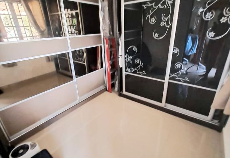 Taman Kinrara Seksyen 2