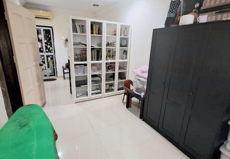 Taman Kinrara Seksyen 2