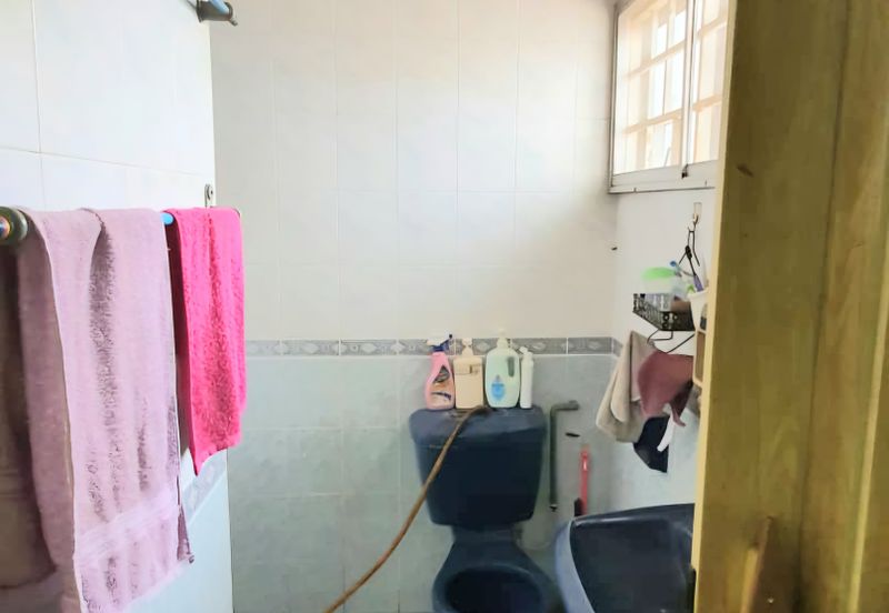 Taman Kinrara Seksyen 4