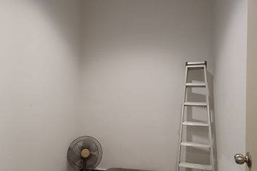 Zefer Hill Residence