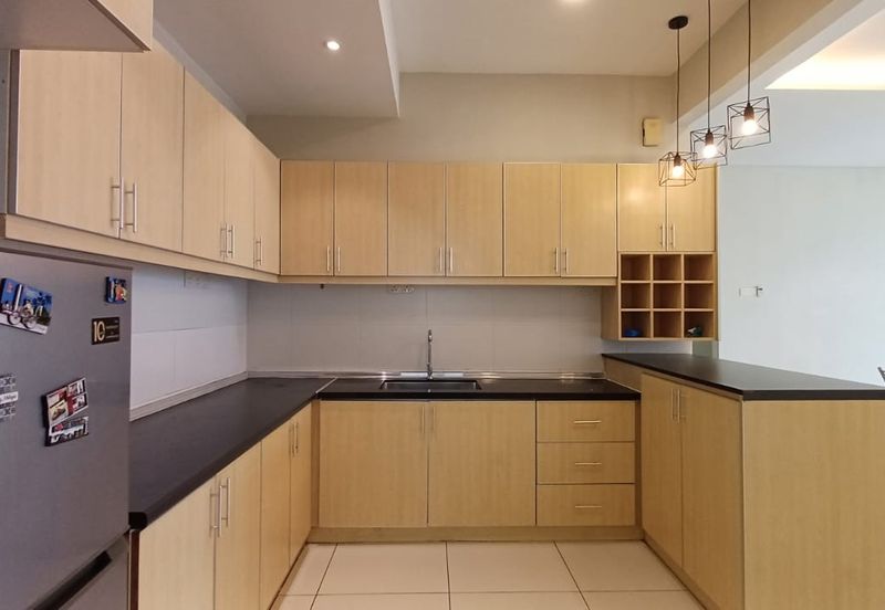 Zefer Hill Residence