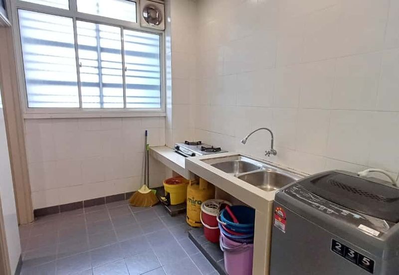 Zefer Hill Residence