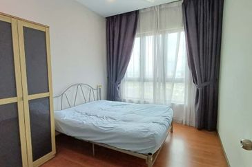 Zefer Hill Residence