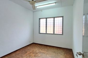 Taman Kinrara Seksyen 4