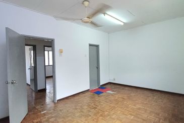 Taman Kinrara Seksyen 4