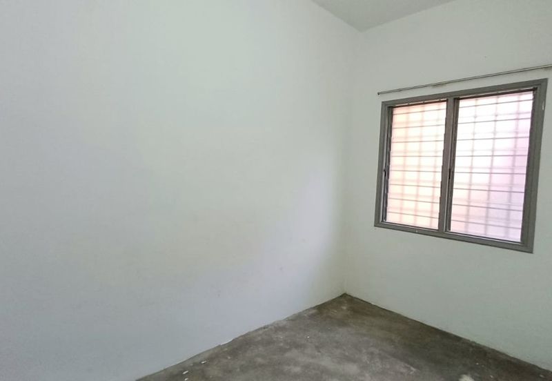 Taman Kinrara Seksyen 4