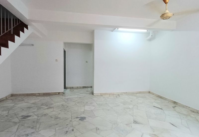 Taman Kinrara Seksyen 4