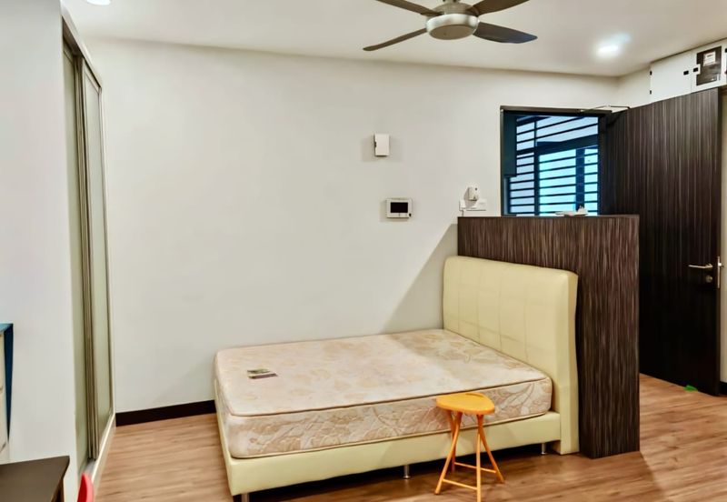 Zefer Hill Residence