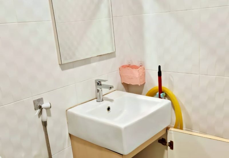 Zefer Hill Residence