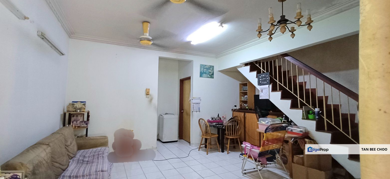 [Facing Open] Double Storey Terrace @ Taman Puchong Utama for Sale, Selangor, Puchong