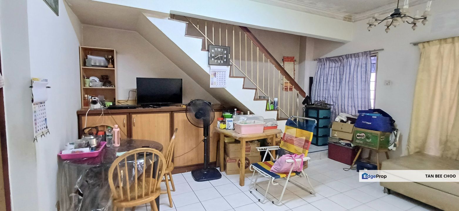 [Facing Open] Double Storey Terrace @ Taman Puchong Utama for Sale, Selangor, Puchong