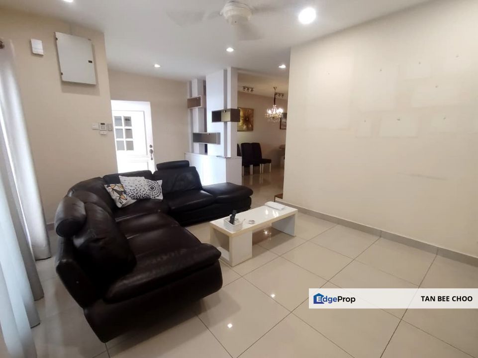 Fully Extended Double Storey Superlink House at Taman Tasik Prima, Puchong, Selangor, Puchong