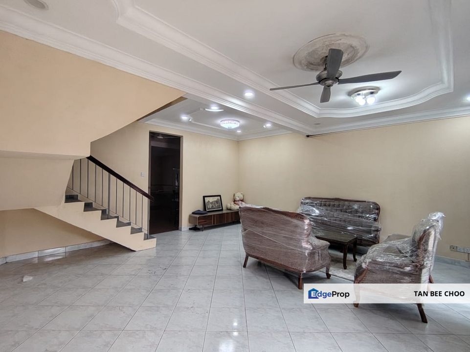 [Walking distance to LRT station] Taman Puchong Prima Freehold Double Storey Terrace, Selangor, Puchong