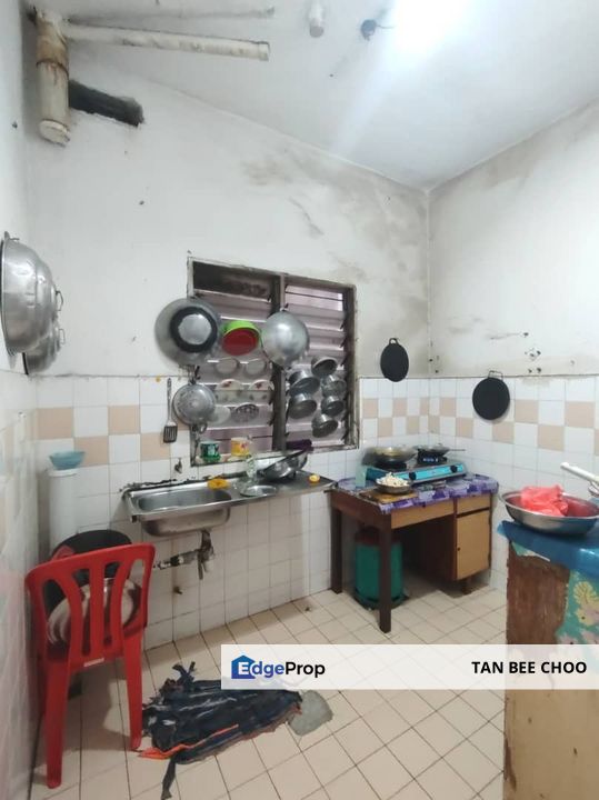 [ROI at 6.4%] Taman Perindustrian Puchong Utama / Maju Jaya, Walk Up Apartment for SALE, Selangor, Puchong