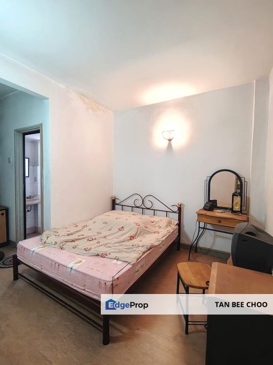 Partly Furnished Sri Cempaka Apartment, Bandar Puchong Jaya, Go up 1 Level, Selangor, Puchong